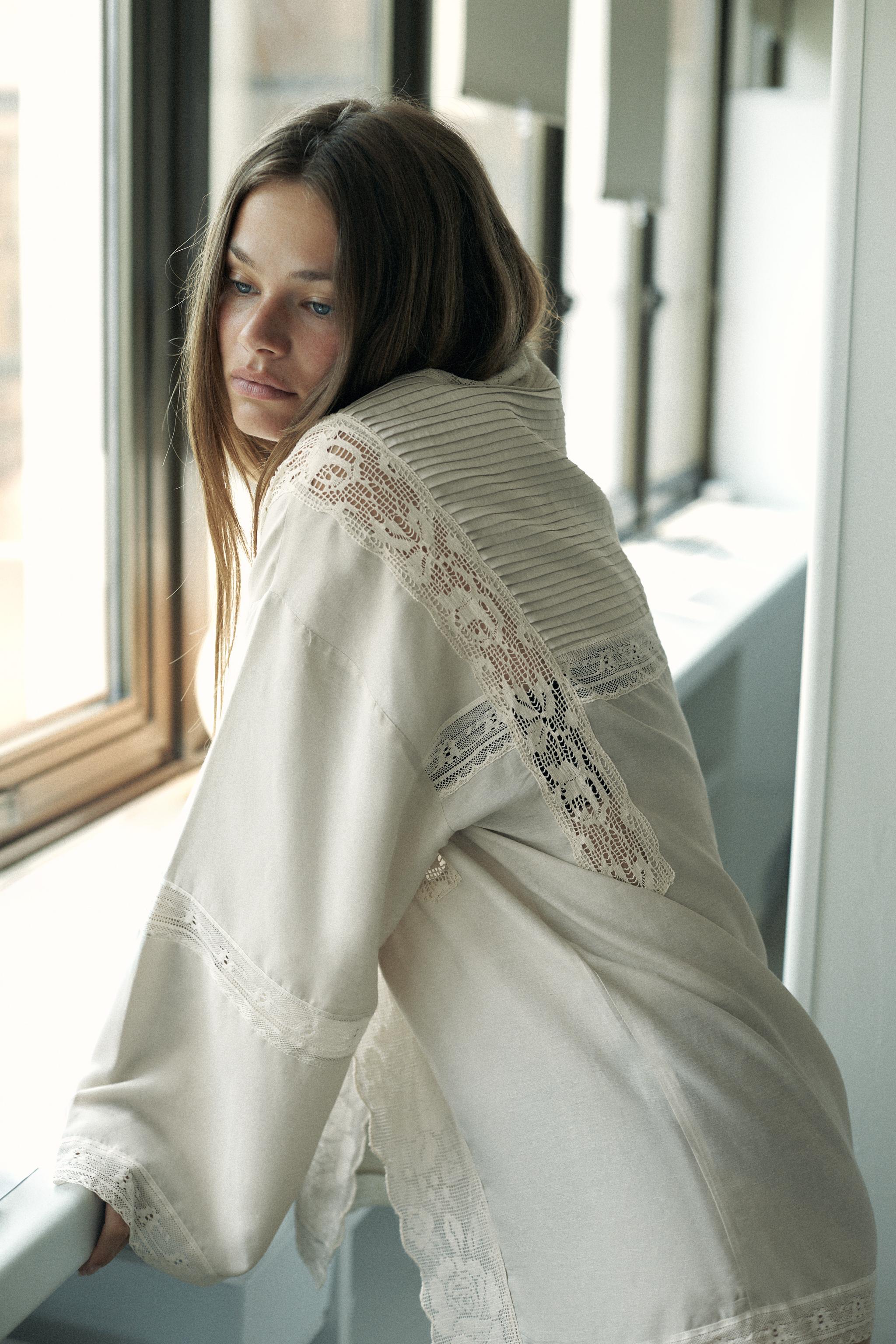 LIMITED EDITION PLEATED LACE ROBE